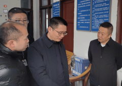 <b>查现患守平安 护佳节稳平易近生——雅安市场监</b>